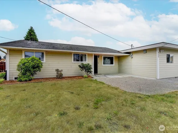 9125 48th Drive NE, Marysville, WA 98270