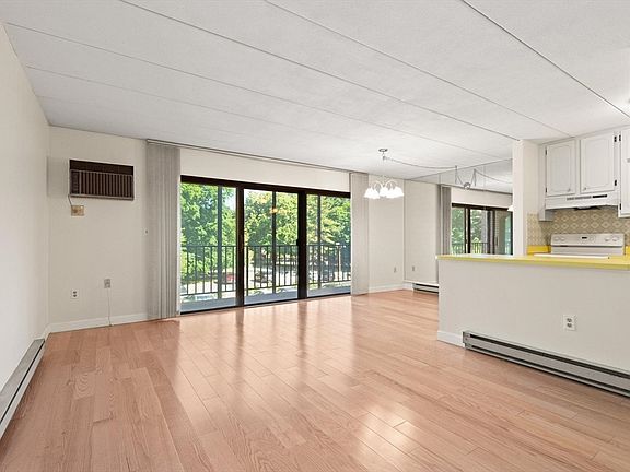 5th image of 235 Winthrop St APT 2205