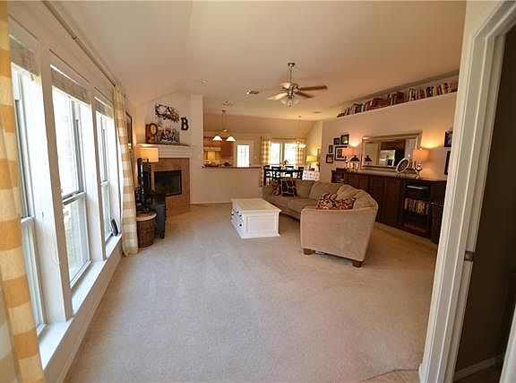 2nd image of 709 Atascosa Ave