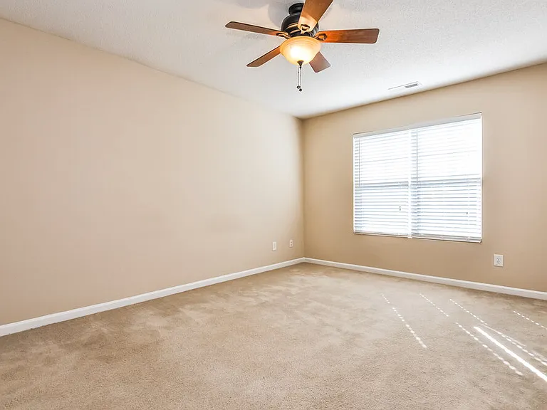 63 Brookhaven Dr — Photo 8