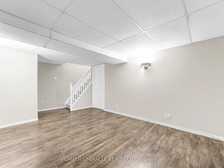 6 Cedar Dr #3 — Photo 21