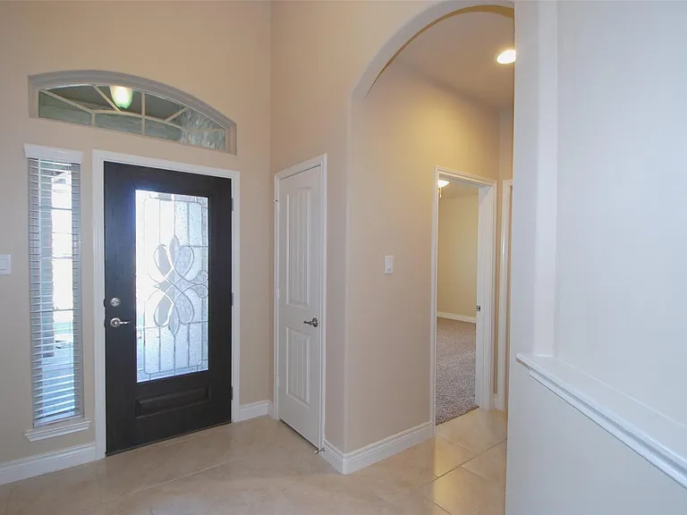 5607 S Denham Ridge Ln — Photo 4