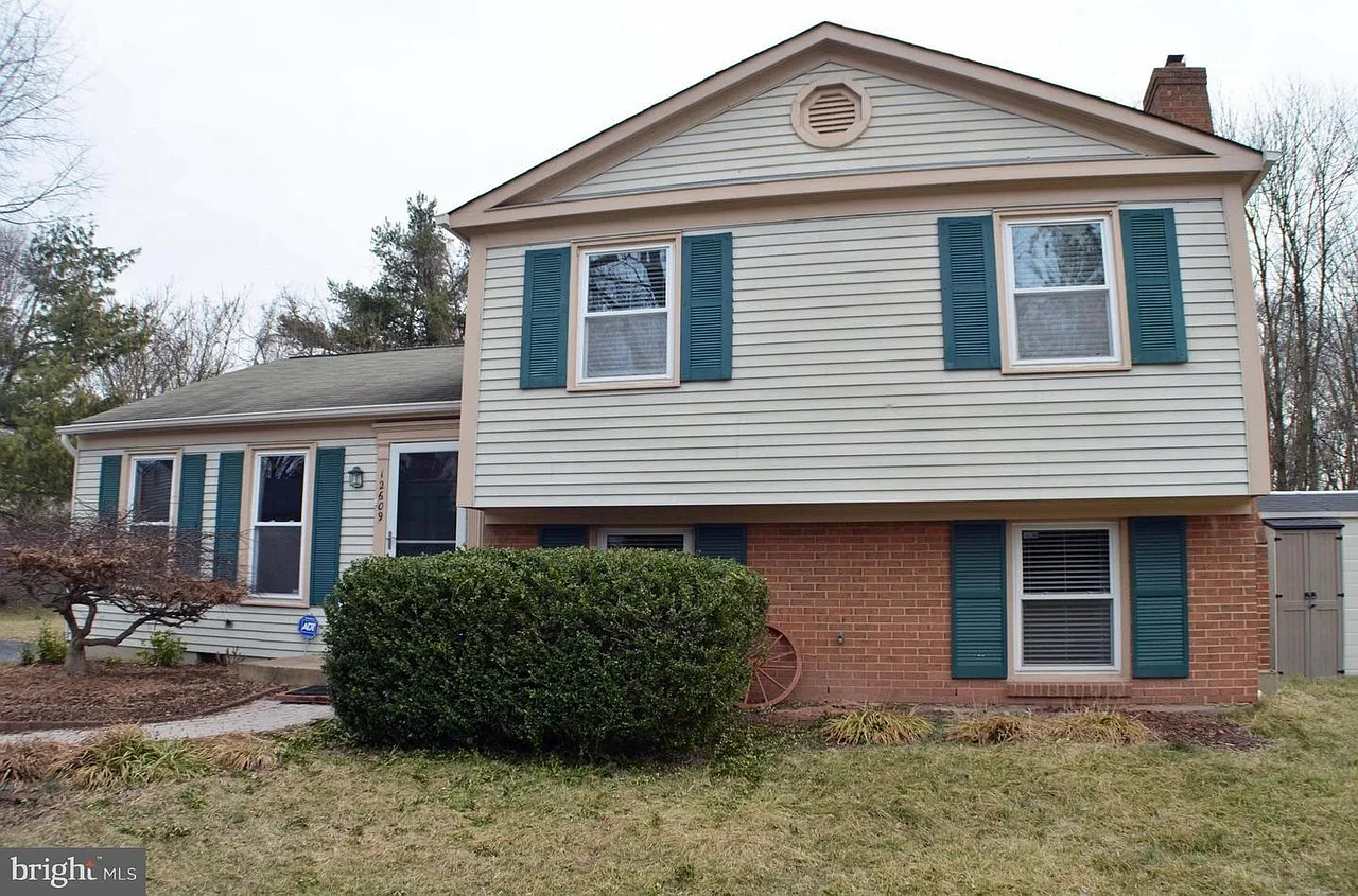 4 bed, 1882 sqft, $3,600 — Photo 1