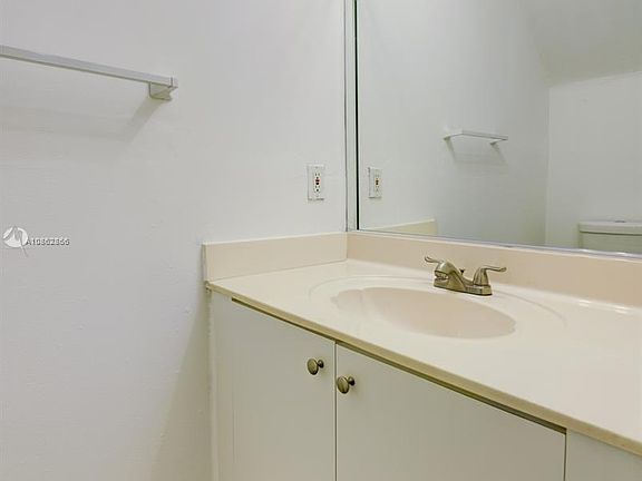 5th image of 8027 NW 8th St APT 13