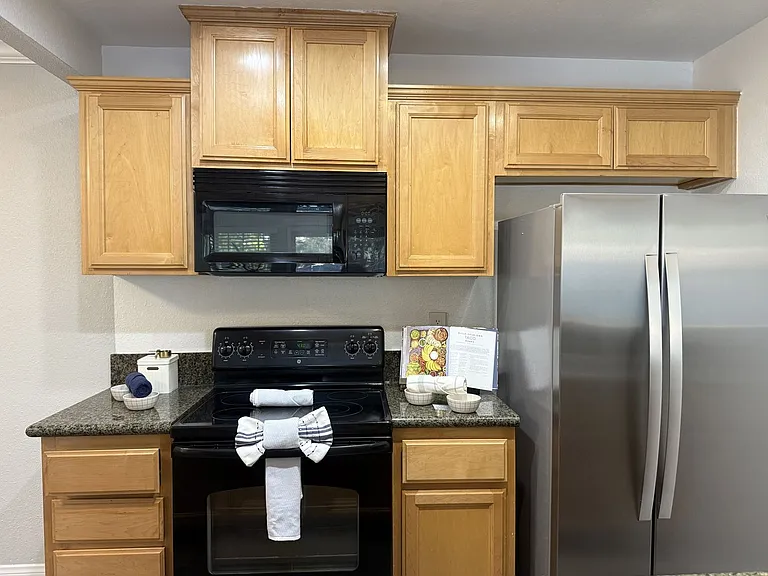 Park Plaza Apartments — Photo 80