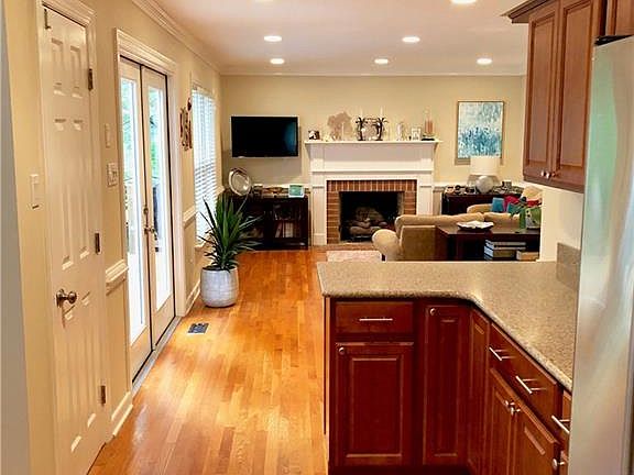 5th image of 10274 Penningcroft Ln