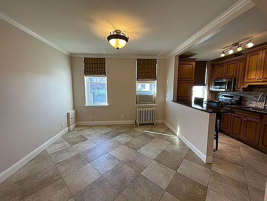 3rd image of 2747 W 15th St Floor 2