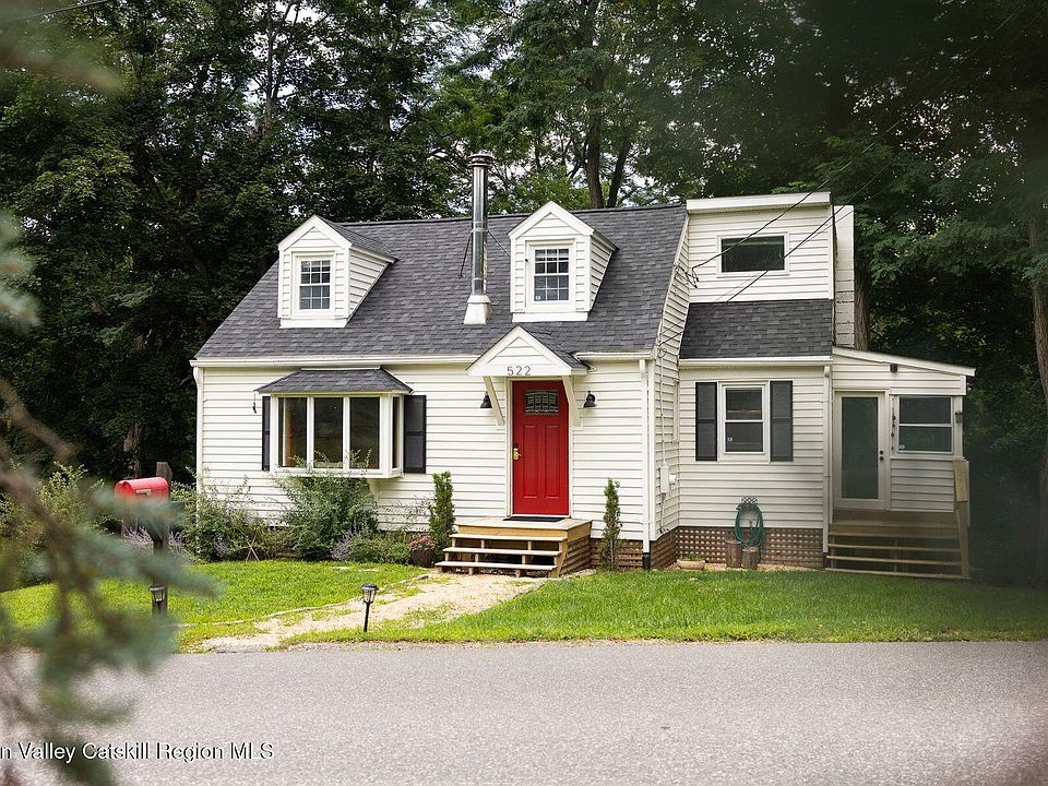 1st image of 522 Roxbury Road