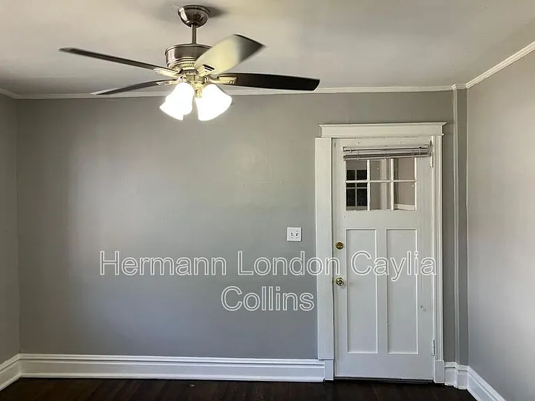 6918 Moellenhoff St #2F — Photo 3