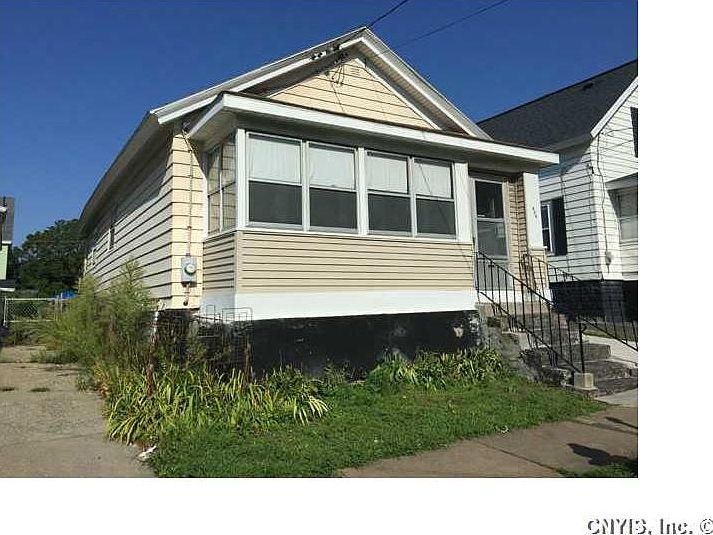2nd image of 335 N Beech St