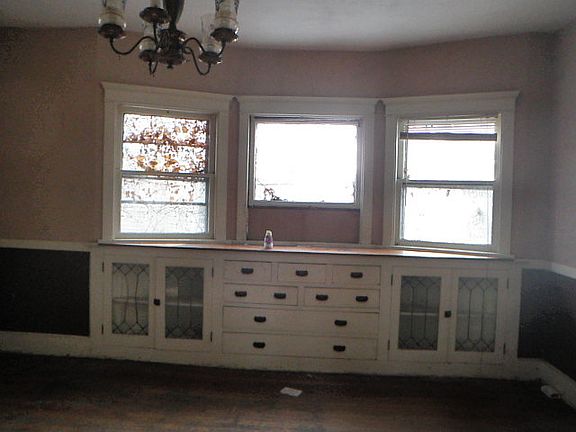 3rd image of 312 S Park St