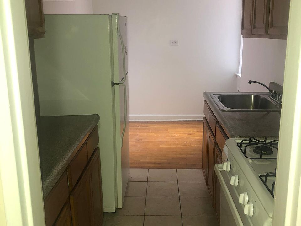 2nd image of 14055 Burden Cres APT 4K