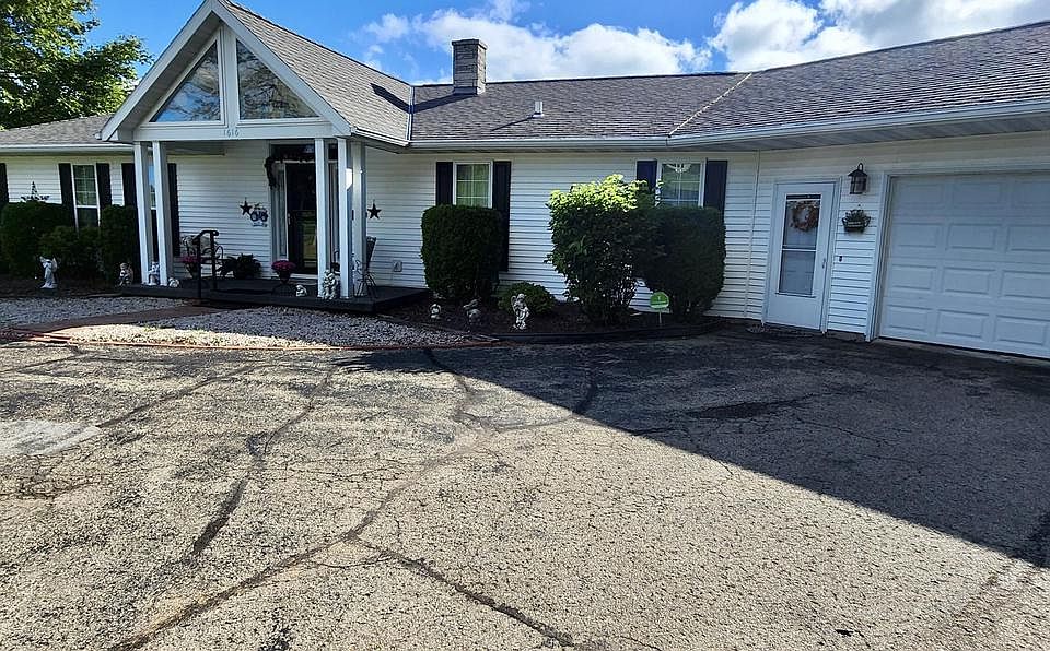 1616 Lake STREET, Algoma, WI 54201 MLS 1849278 Zillow