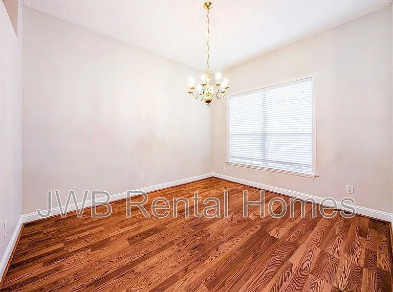 10238 Emma Lakes Dr — Photo 6