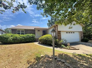 1005 Kaufman Ave, Tahlequah, OK 74464