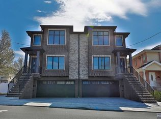 198 9th St #B, Fairview, NJ 07022