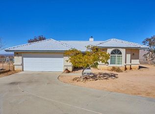 26560 Outpost Rd, Apple Valley, CA 92308