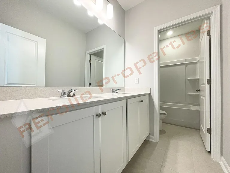1605 Immagene Way — Photo 22