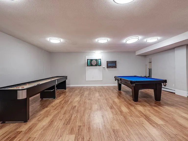 321 Fairview Dr — Photo 9