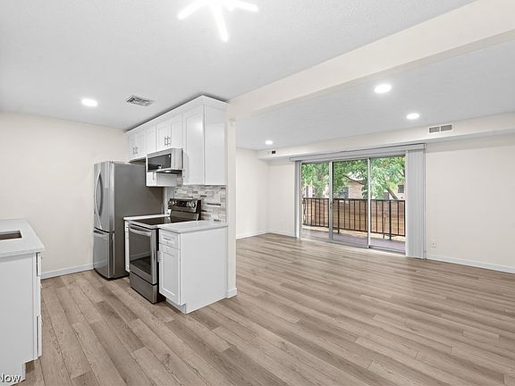 4th image of 16455 Heather Ln APT 202