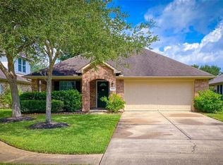 2869 Diamond Bay Dr, Dickinson, TX 77539