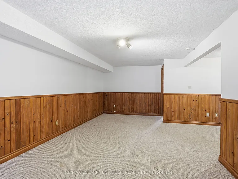 3905 Old Orchard Way — Photo 27