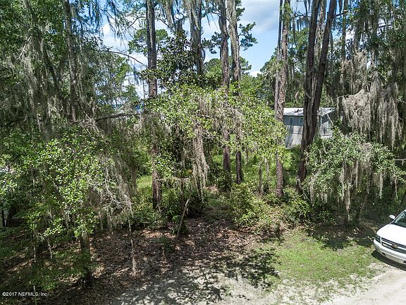 4th image of 203 Beach Dr