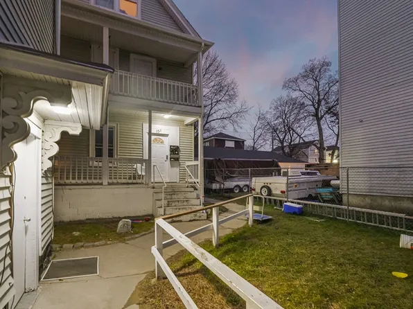 15 Mendon St APT 3, Worcester, MA 01604