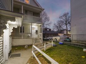 15 Mendon St, Worcester, MA