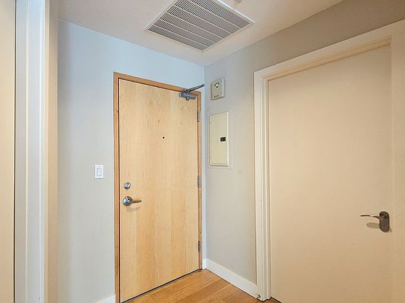 5th image of 1188 106th Ave NE APT 422