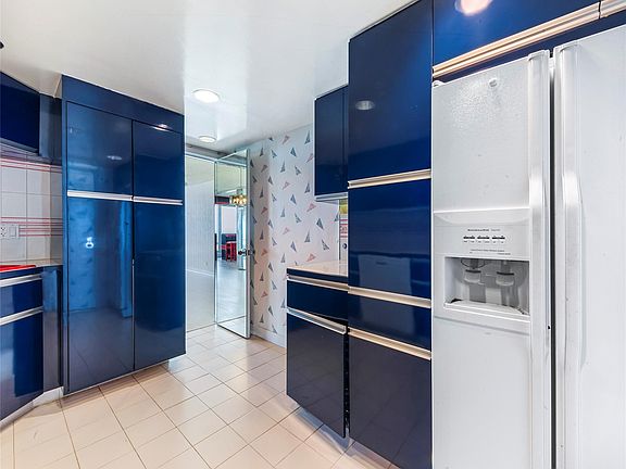 2nd image of 2200 S Ocean Lane #1707