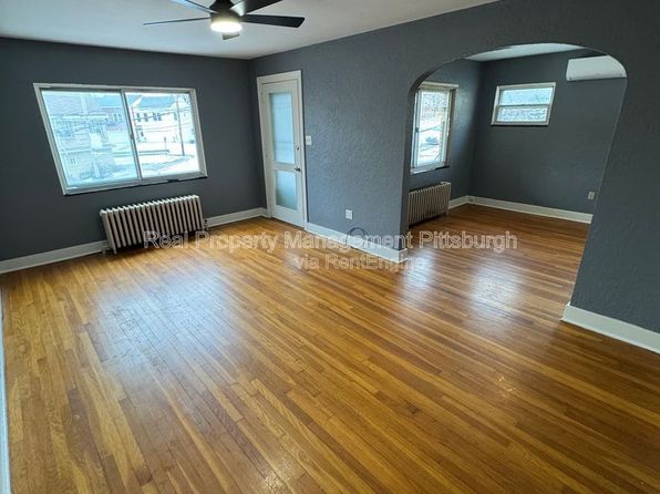 4 Amherst Ave APT 1