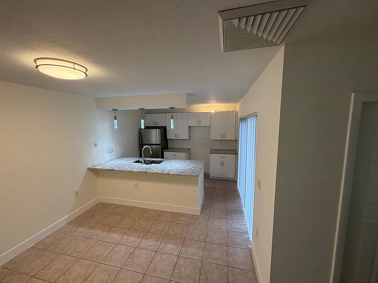 607 Green Springs Pl — Photo 2