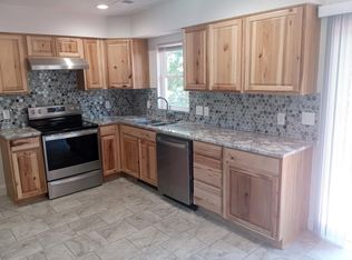 2527 Chestnut Dr, Cheyenne, WY 82001