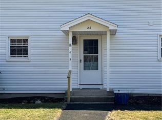 23 College St APT 5, Clinton, CT 06413