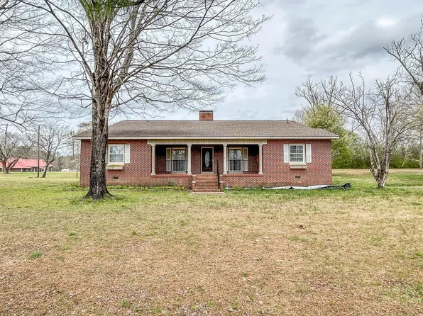 210 15th Ave W, Guin, AL 35563