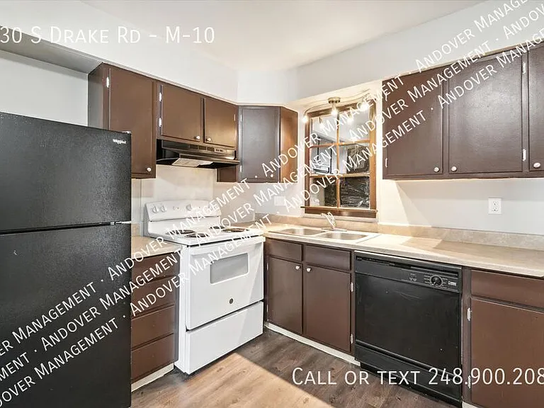 330 S Drake Rd #M-10 — Photo 49