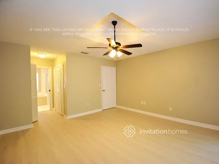 13272 NW 10th Ter — Photo 14