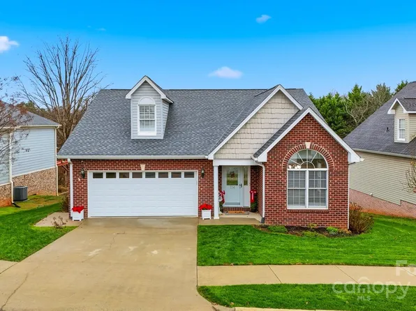 114 Hill St, Granite Falls, NC 28630
