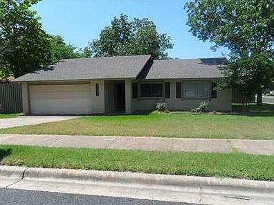 1st image of 1711 Pine Knoll Dr