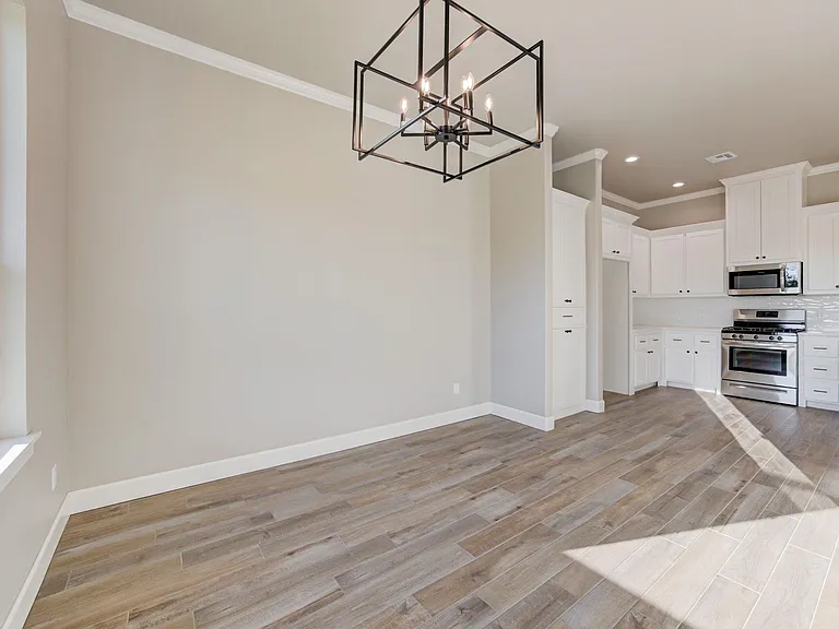 1811 Hollow Crest Ct — Photo 12