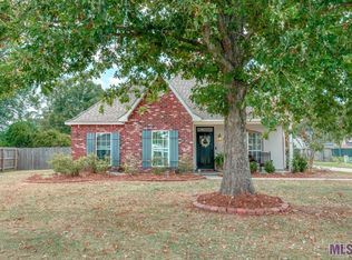 32519 Magnolia Ct, Denham Springs, LA 70706