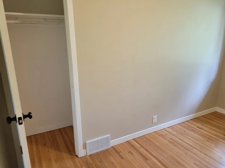 738 Belwood Dr — Photo 13