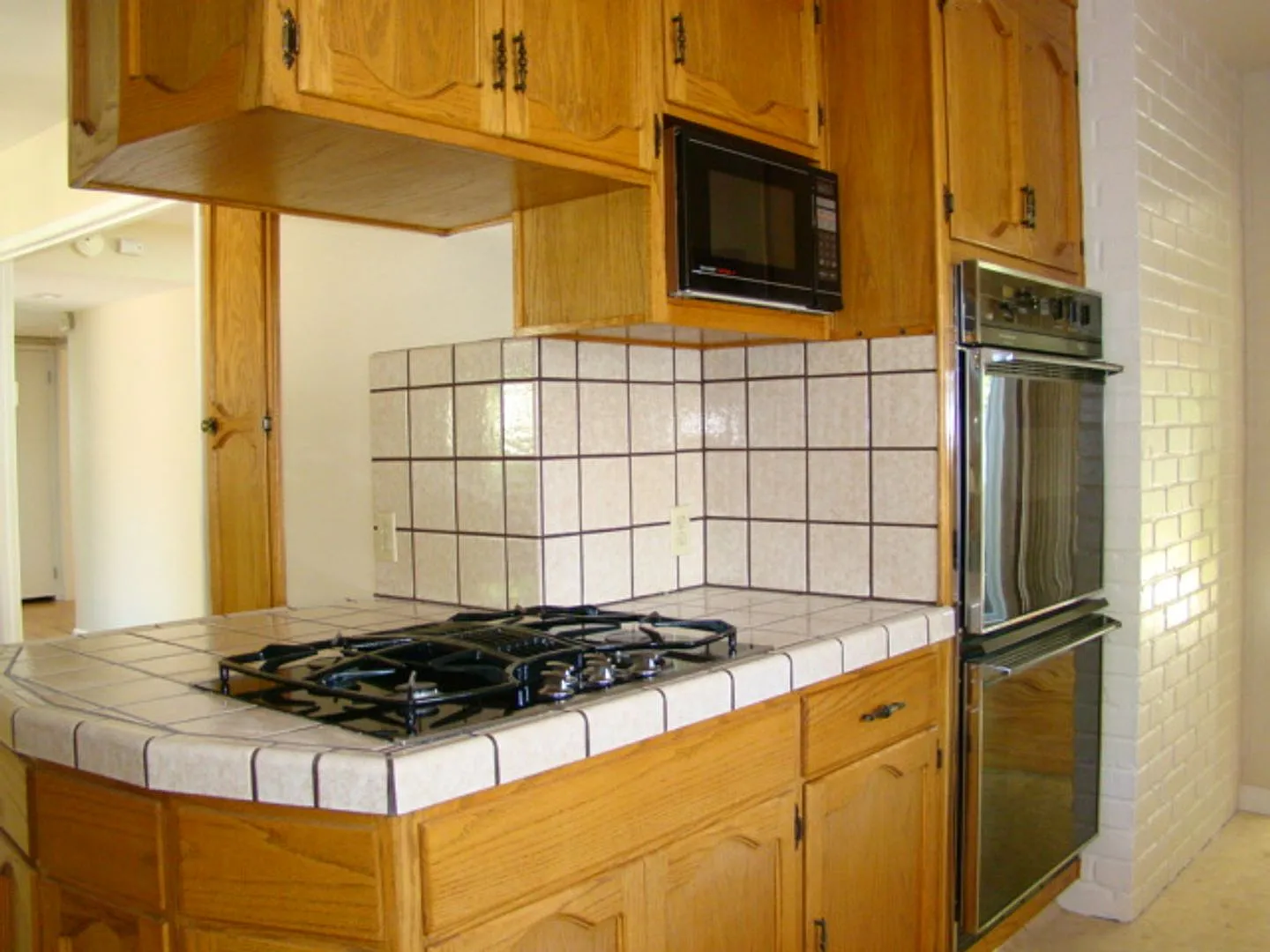 Single Family House, Storage space, 4-Bedroom, bonus room — Photo 4