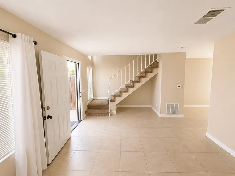 7913 Pinehurst Dr — Photo 12