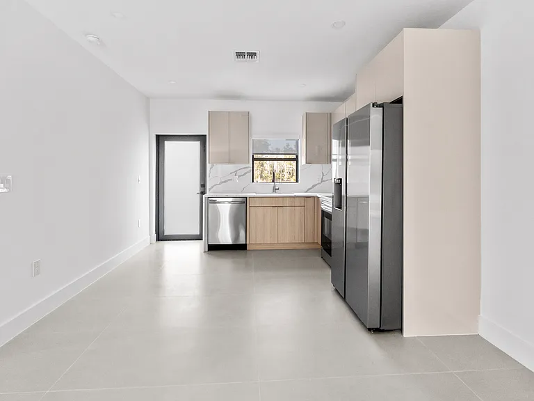 214 Singer St #1 — Photo 9