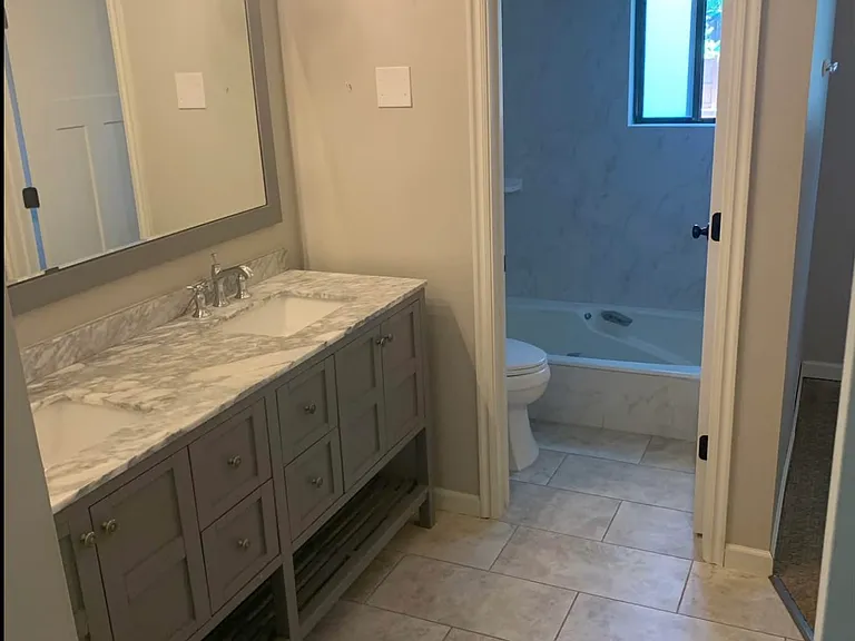 upstairs master bath