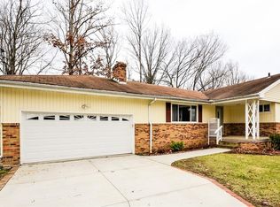 8387 Waters Dr, Macedonia, OH