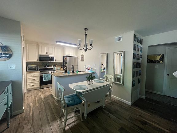 3rd image of 241 Breuner Dr APT 1