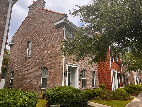 2nd image of 3512 Alexandria Ave